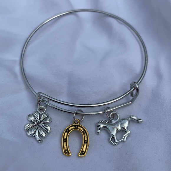 Brand New! Handmade! Adjustable Charm Bangle Bracelet! - Picture 3 of 4